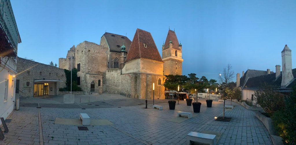 Komm zum Ostermarkt Perchtoldsdorf 2024 - Kosten, Probieren, Riechen 4 Burg Perchtoldsdorf Peter Gstettner
